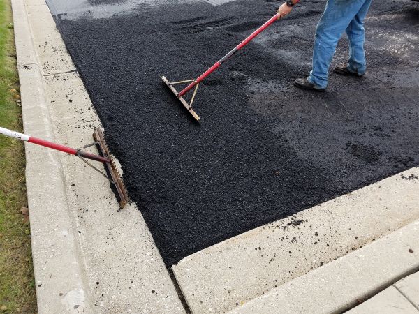 Asphalt Driveway Service